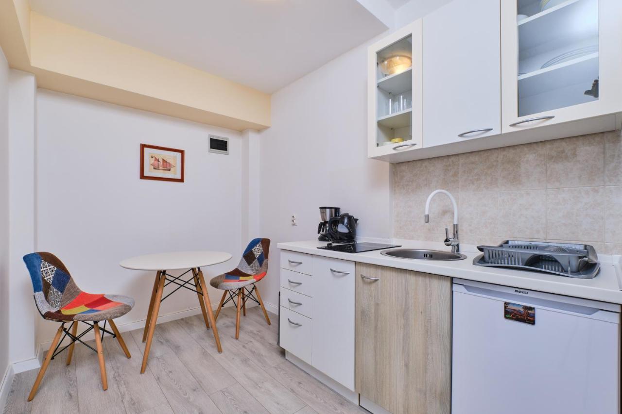 Beautiful Apartments Ksenija Mali Losinj Luaran gambar